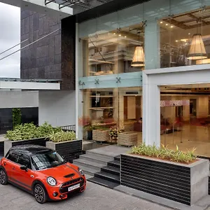 Ginger Mg Road Hotel
